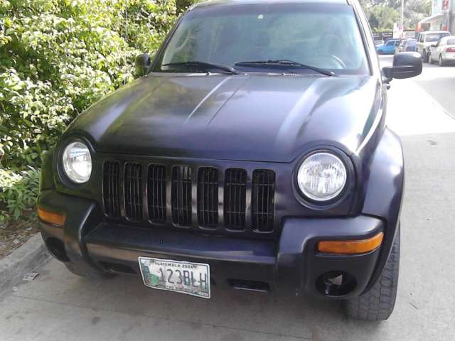 Carro jeep liberty #4