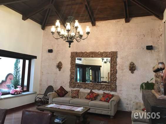 Casa colonial de esquina en venta, equipada, doña victoria, antigua